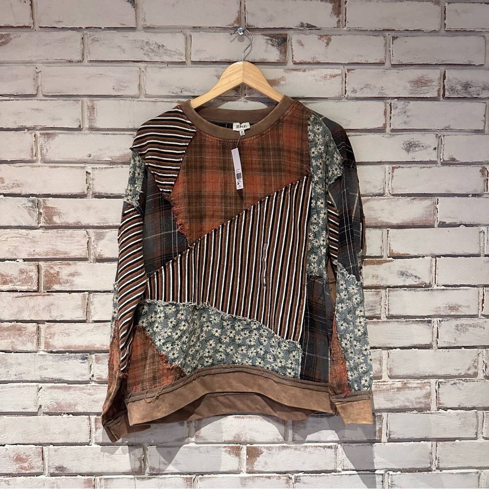 BKE Buckle Pieced Plaid & Floral Pullover Top NEW